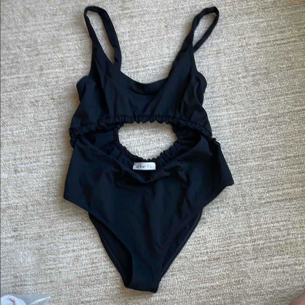 Arloe Bonnie one style Black Cutout One-Piece Swimsuit size L